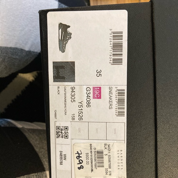 CHANEL CC Calfskin Mesh Lycra Sneakers 39 Black - Picture 9 of 9